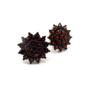Studs - Maya's Jewellery